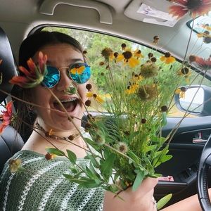 Meet your Posher, Caroline